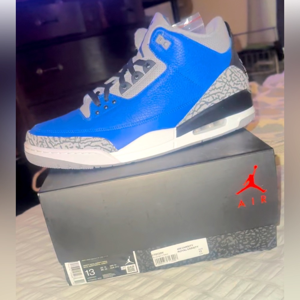 Brand New in Box — Air Jordan Retro 3 — size 13 — Royal Blue